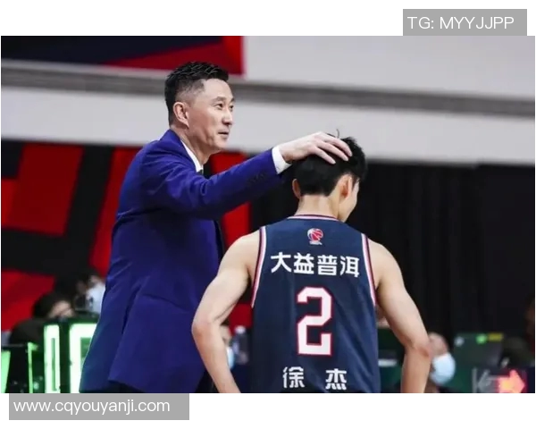 广东男篮新星崛起杜锋迎强力助攻未来二号位或将引领风骚